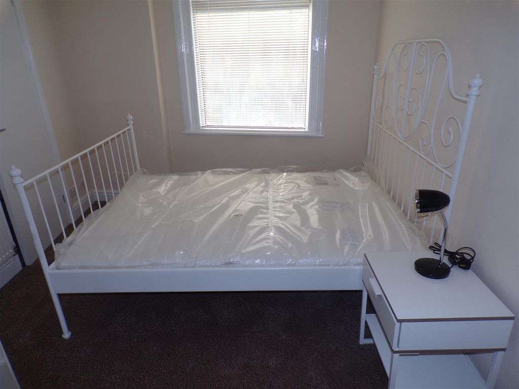 Property photo 3 of 9 100_2315.Jpg