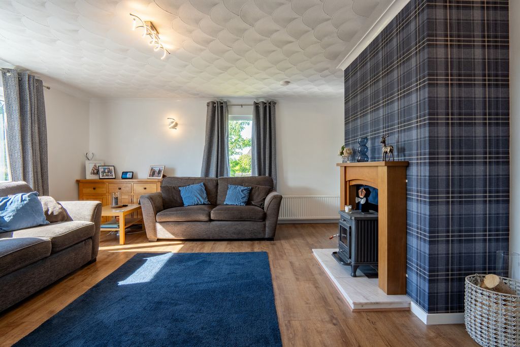 Property photo 2 of 50