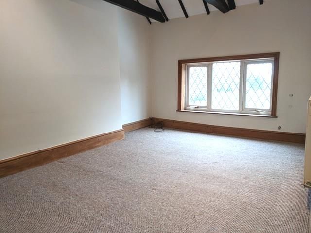 Property photo 3 of 8 Bedroom