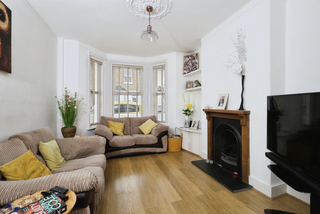 Property photo 2 of 17