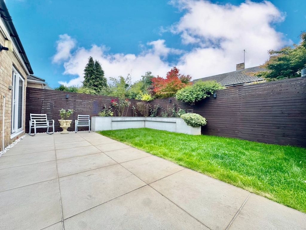 Property photo 2 of 24