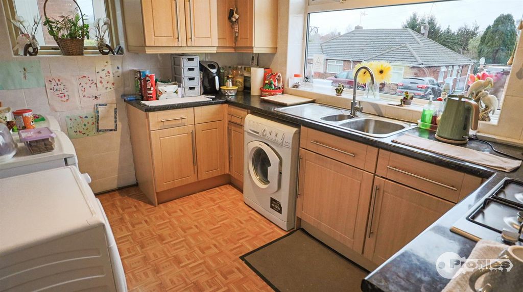 Property photo 3 of 22 Img_8985.Jpg