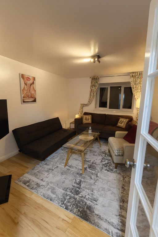 Property photo 3 of 6