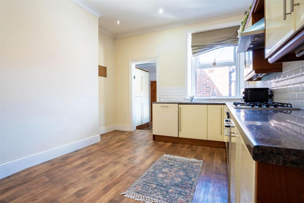 Property photo 3 of 7 Kitchen/ Diner