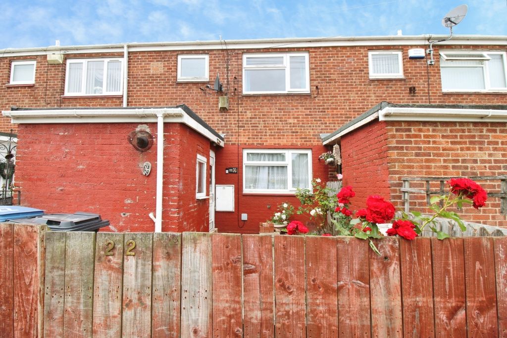 Property photo 1 of 12