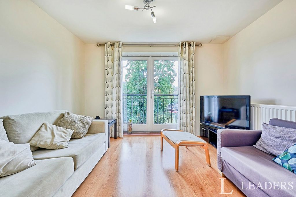 Property photo 1 of 19 Pbox-Img.Jpg