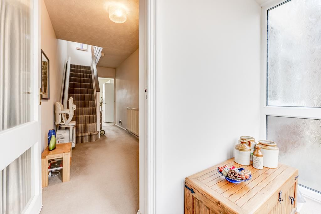 Property photo 2 of 35 14 Belgrave Close, Barton Seagrave-8.Jpg