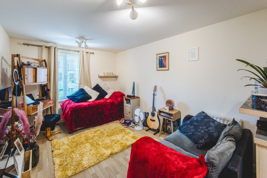 Property photo 3 of 10 5058403