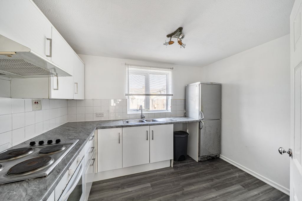 Property photo 2 of 12 149549326A5A1F6F4586c