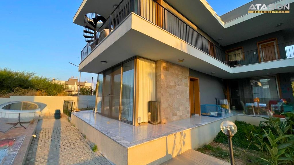 Property photo 2 of 10