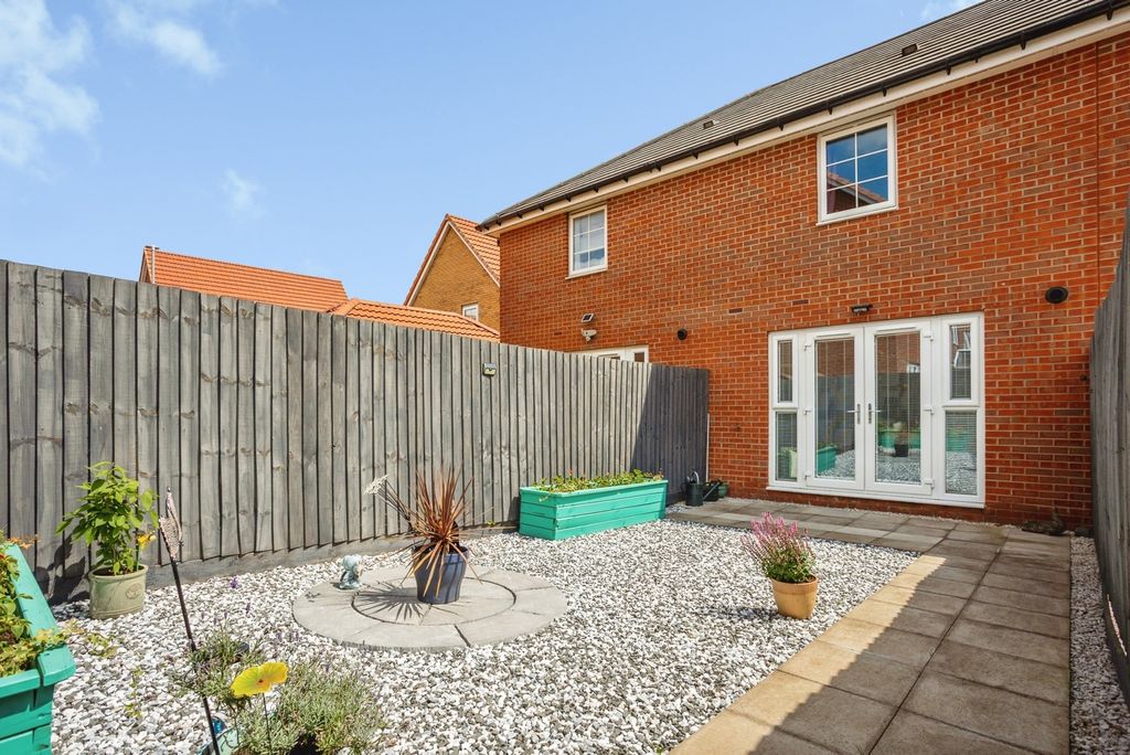 Property photo 2 of 17 Pbox-Img.Jpg
