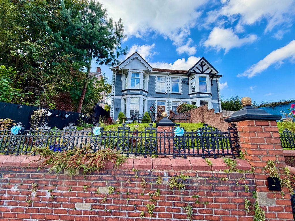 Property photo 1 of 78