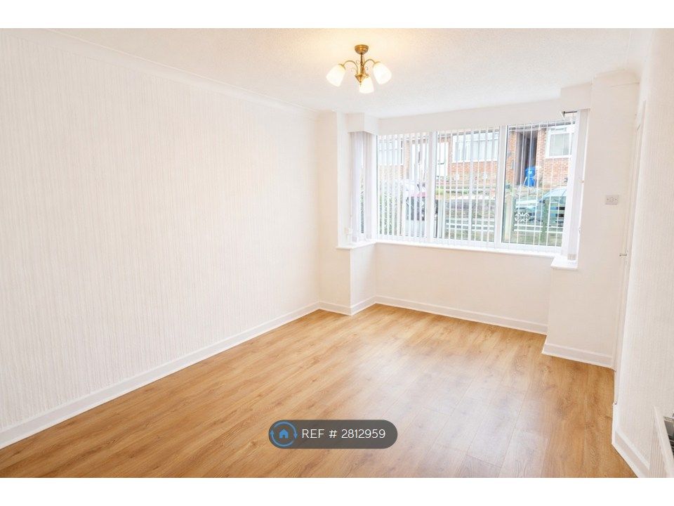 Property photo 2 of 20 Front Living Room