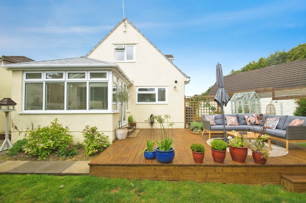 Property photo 2 of 24
