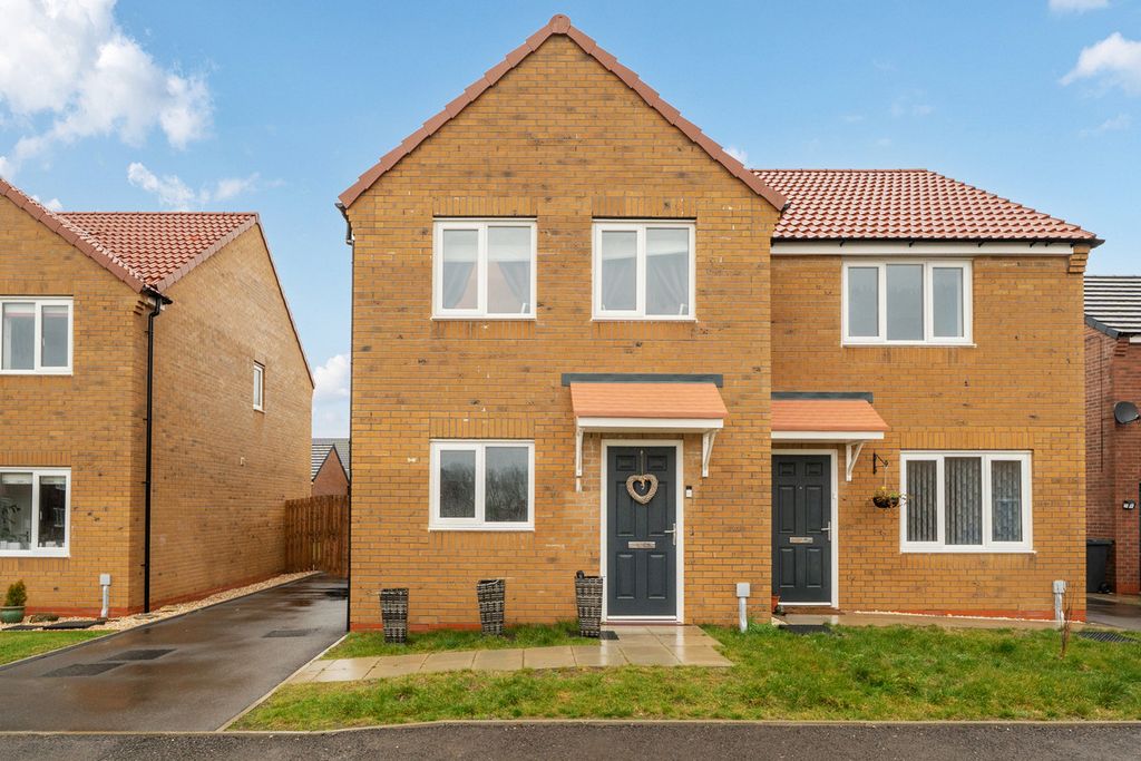 Property photo 1 of 22