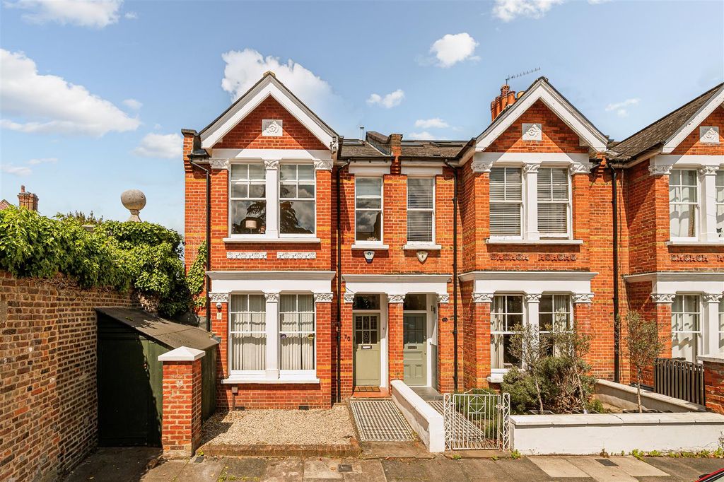 Property photo 1 of 17 70 Chaucer Road-1.Jpg