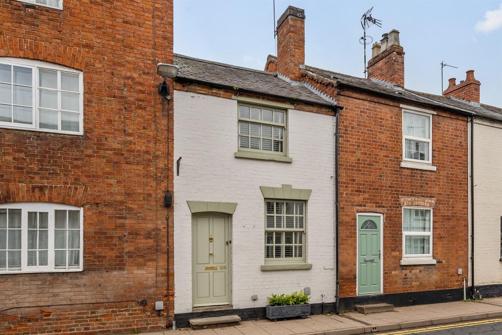 Property photo 1 of 12 166 High Street_16.Jpg