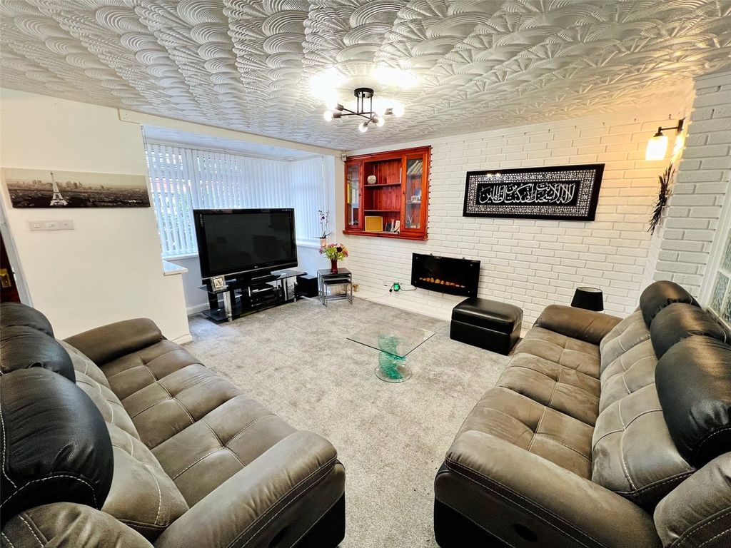 Property photo 2 of 14 Picture No. 16