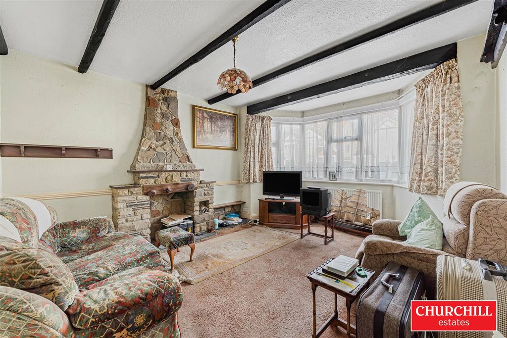 Property photo 3 of 20