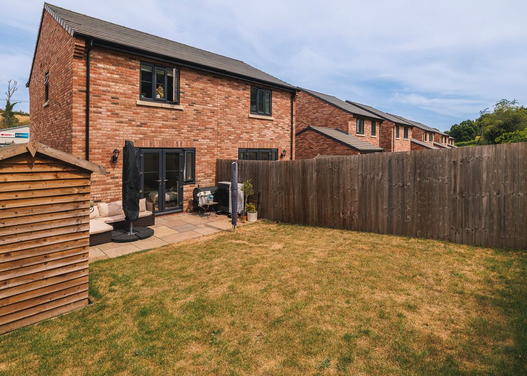 Property photo 3 of 11 Picture No. 16