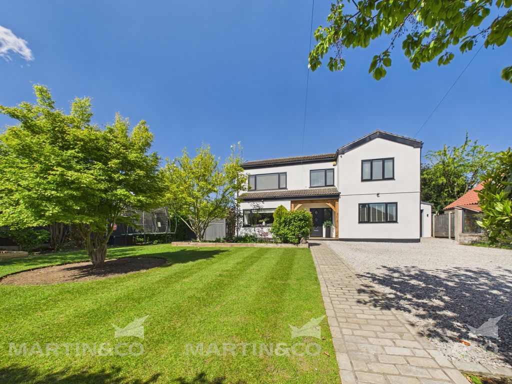 Property photo 1 of 25 Cam02406G0-Pr0603-Still029