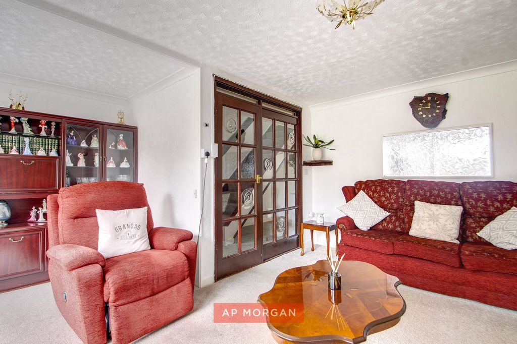 Property photo 3 of 12 Picture No. 05
