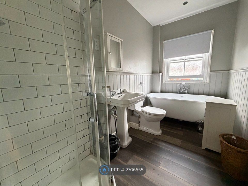 Property photo 3 of 3