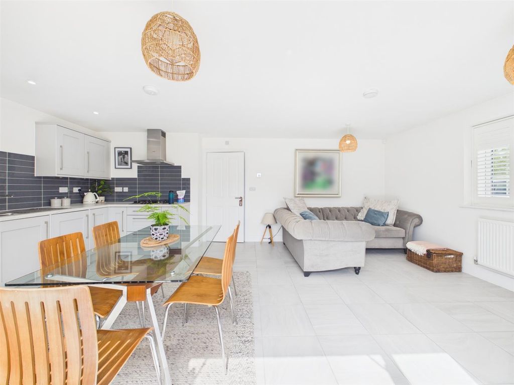 Property photo 2 of 10 Open Plan Living
