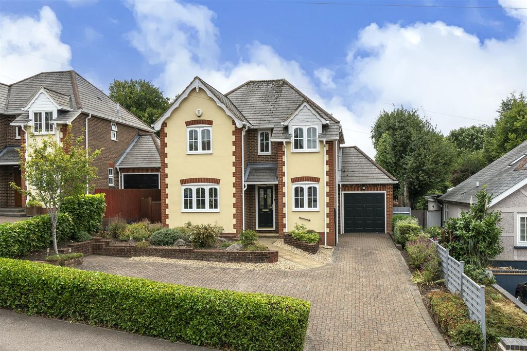 Property photo 1 of 20 10-Hillfield-1033.Jpg