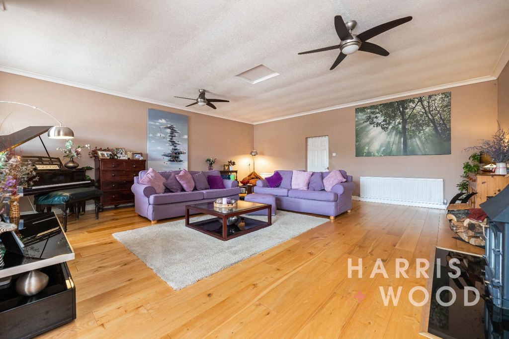 Property photo 2 of 38 4417564