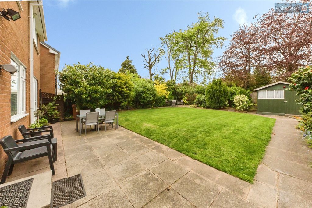 Property photo 2 of 24 Picture No. 27