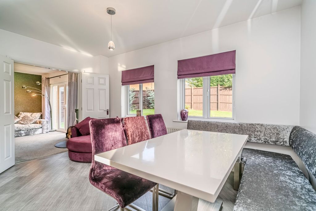 Property photo 3 of 50