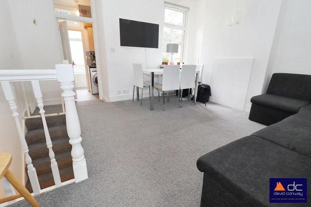 Property photo 2 of 11 Img_6065.Jpg