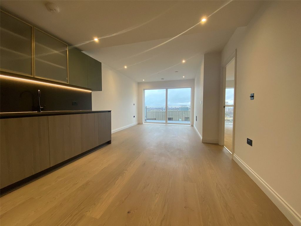 Property photo 2 of 14 Picture No. 02