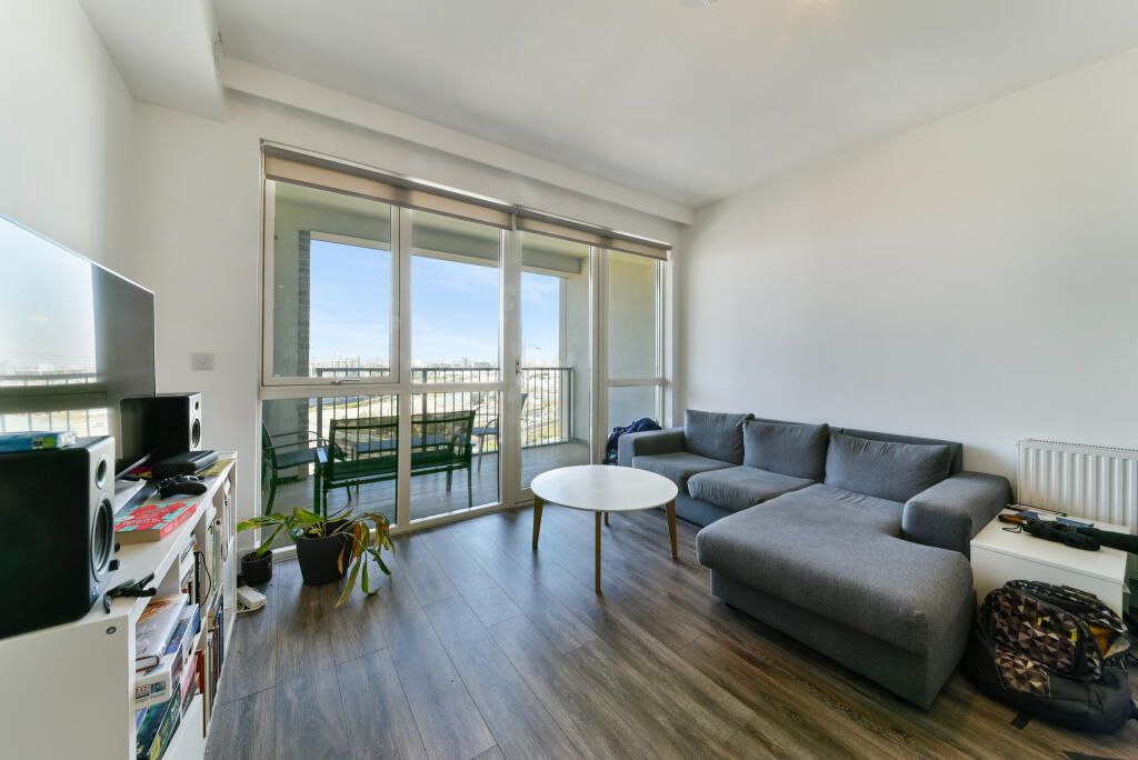 Property photo 3 of 21