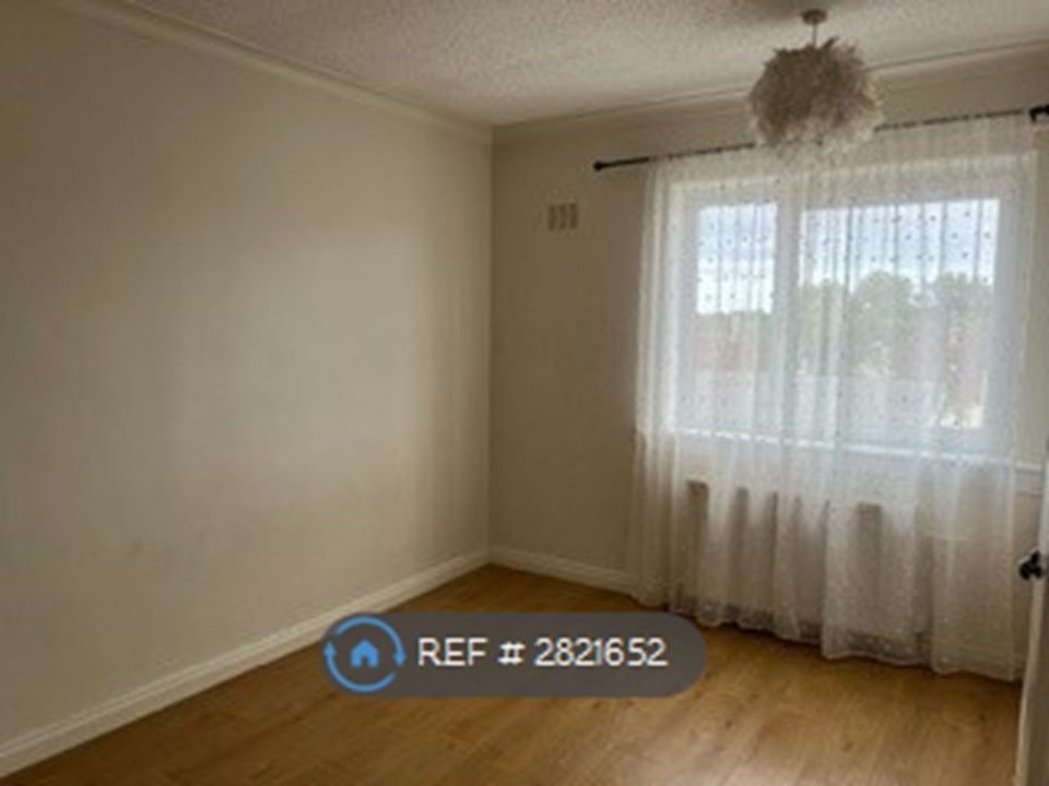 Property photo 3 of 13 Bedroom 1