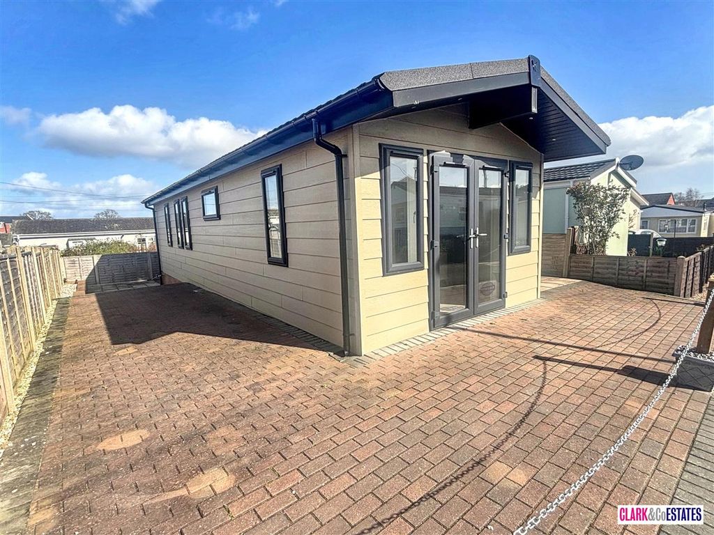 Property photo 1 of 8 Main Picture