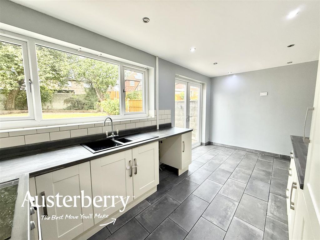 Property photo 3 of 16 Img_7883.Jpg