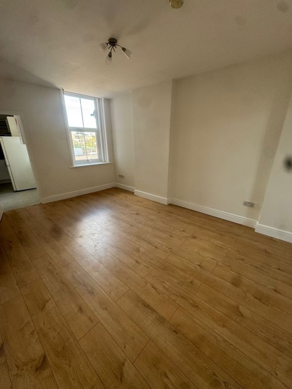 Property photo 1 of 7 Flats In Longton