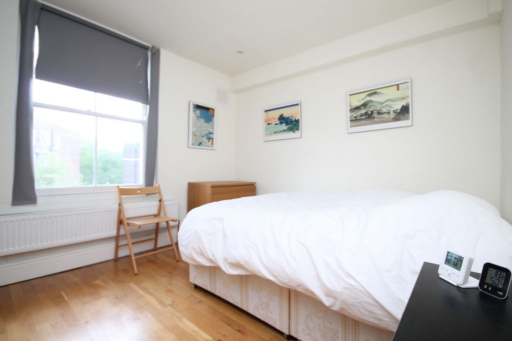 Property photo 3 of 5 Bedroom