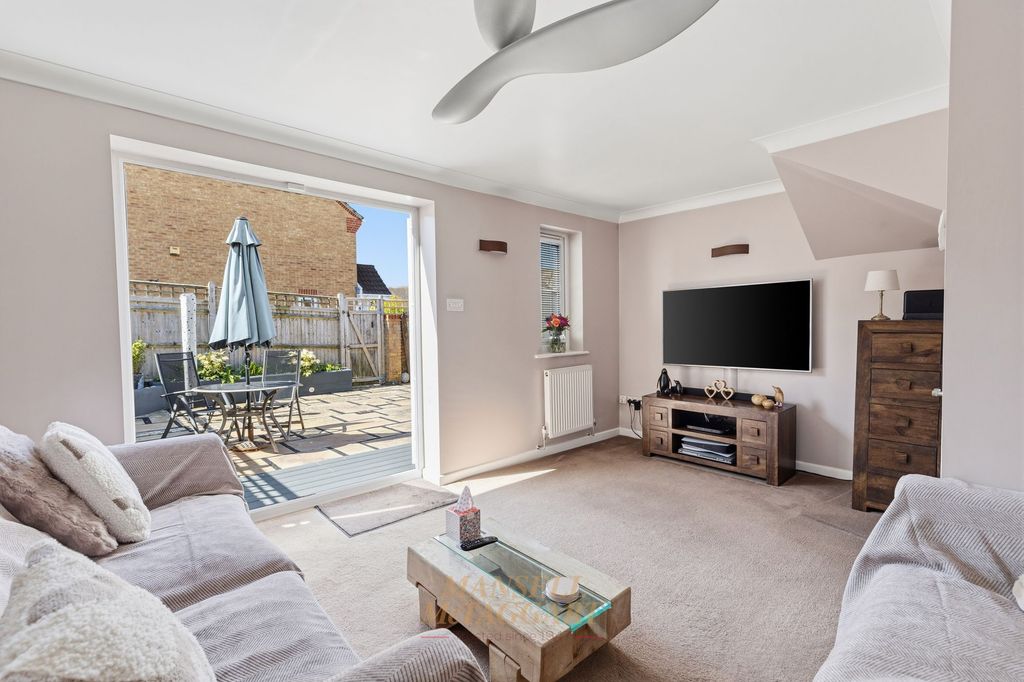 Property photo 3 of 22