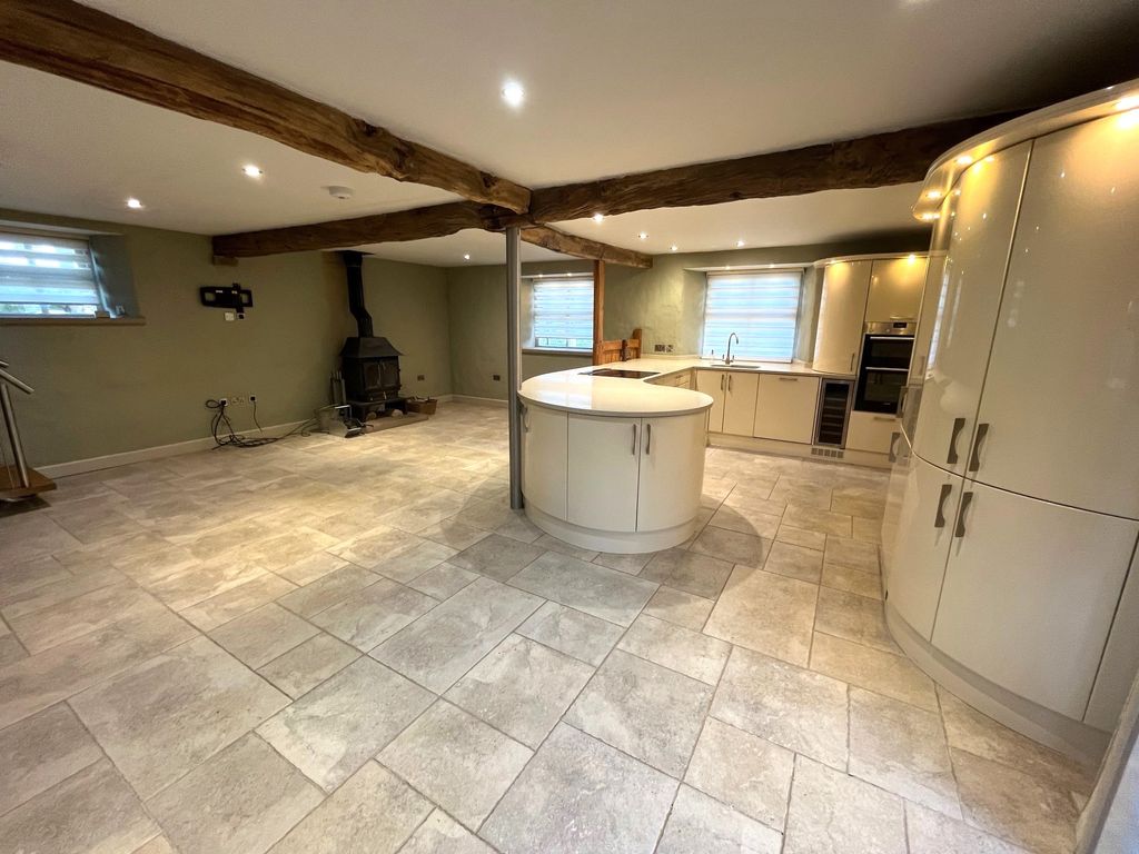 Property photo 2 of 22 B20