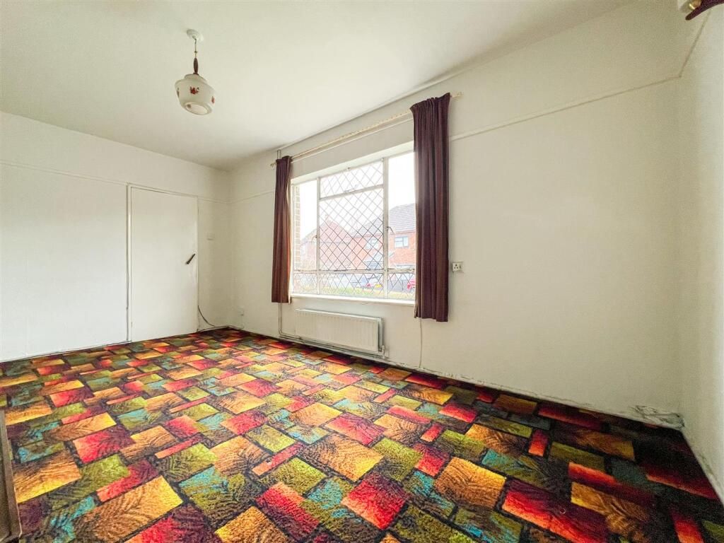 Property photo 3 of 16