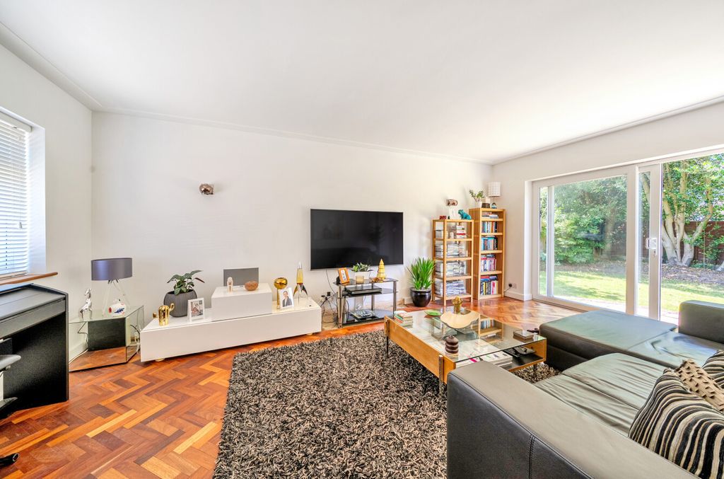 Property photo 2 of 13 1478192-14-6A3d50...