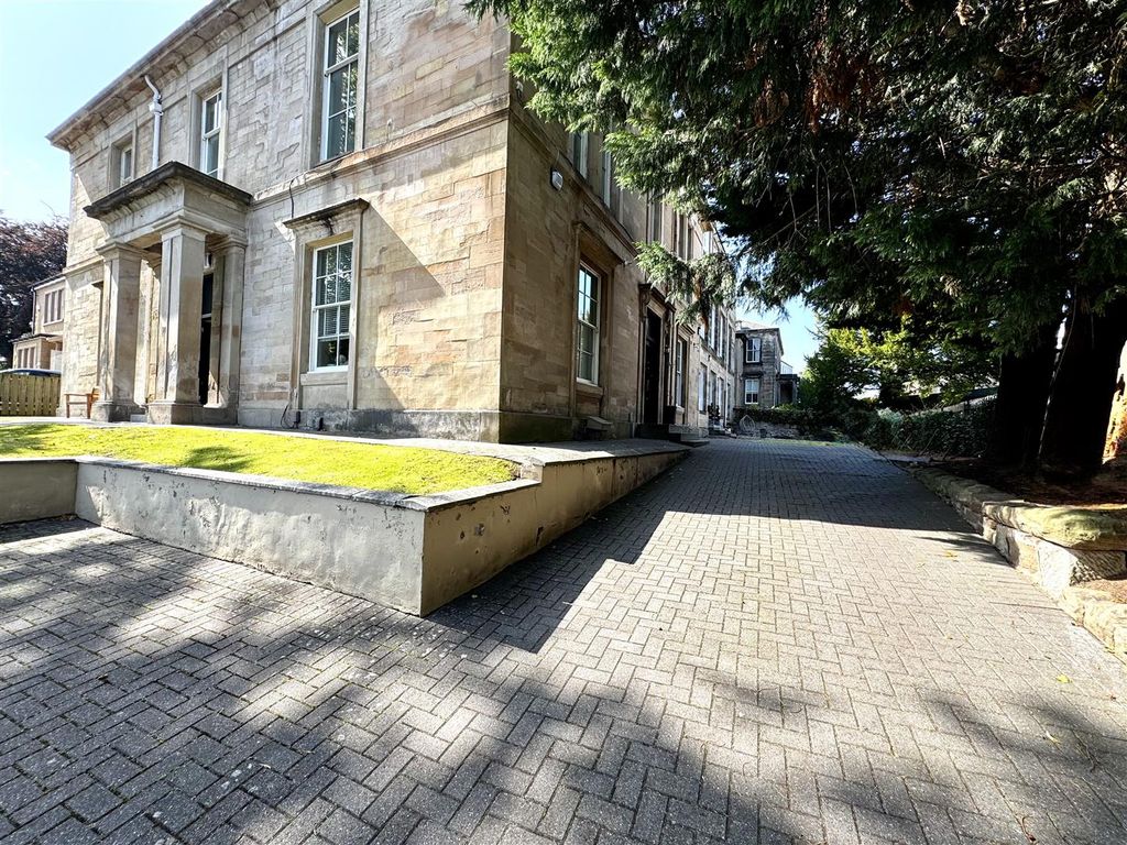 Property photo 1 of 20 External