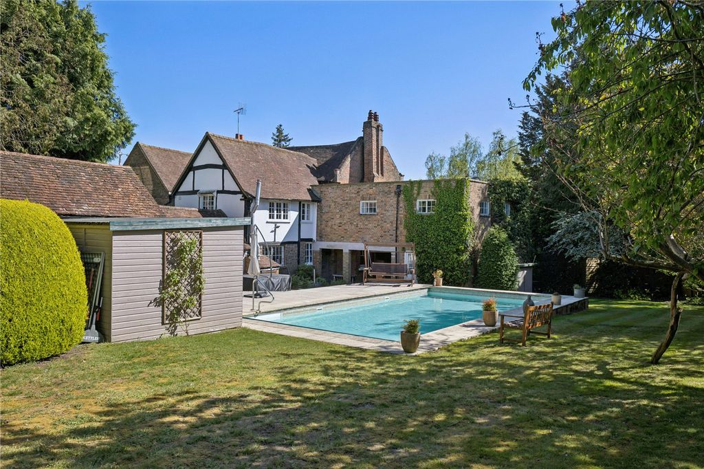 Property photo 2 of 12 Swimming Pool