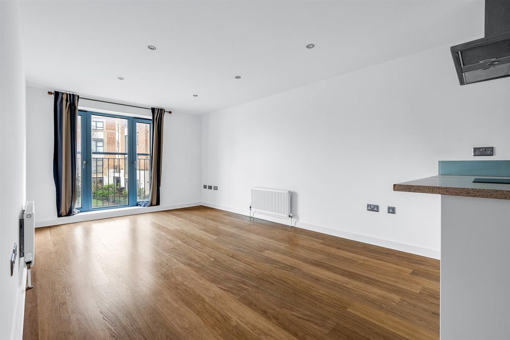 Property photo 3 of 16 Internal-5.Jpg