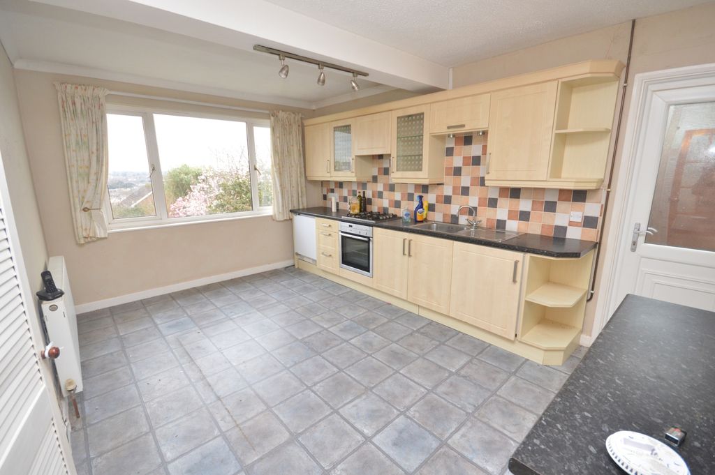 Property photo 2 of 12 2 - Picture No. 13