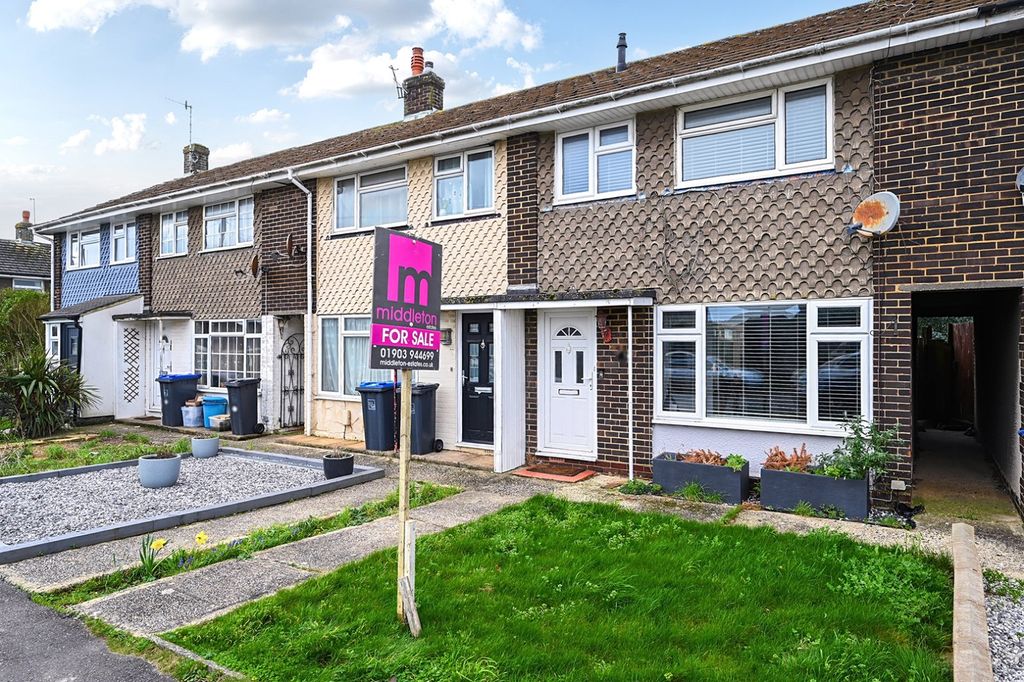 Property photo 1 of 19 Picture No. 05