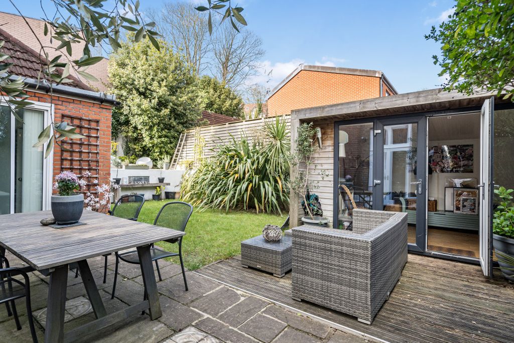 Property photo 3 of 19